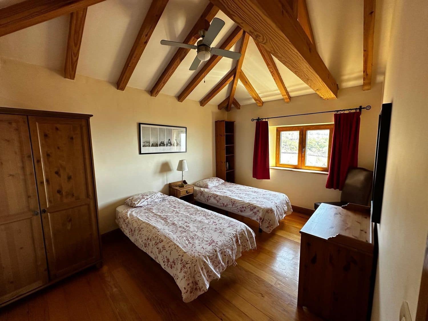 4 soveværelse Finca/Landehus til salg i Arona med swimmingpool garage - € 800.000 (Ref: 9204166)