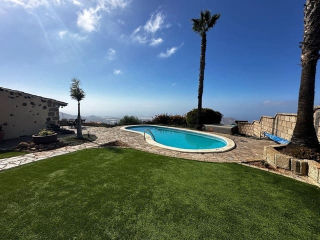 4 bedroom Finca/Country House for sale in Arona with pool garage - € 800,000 (Ref: 9204166)