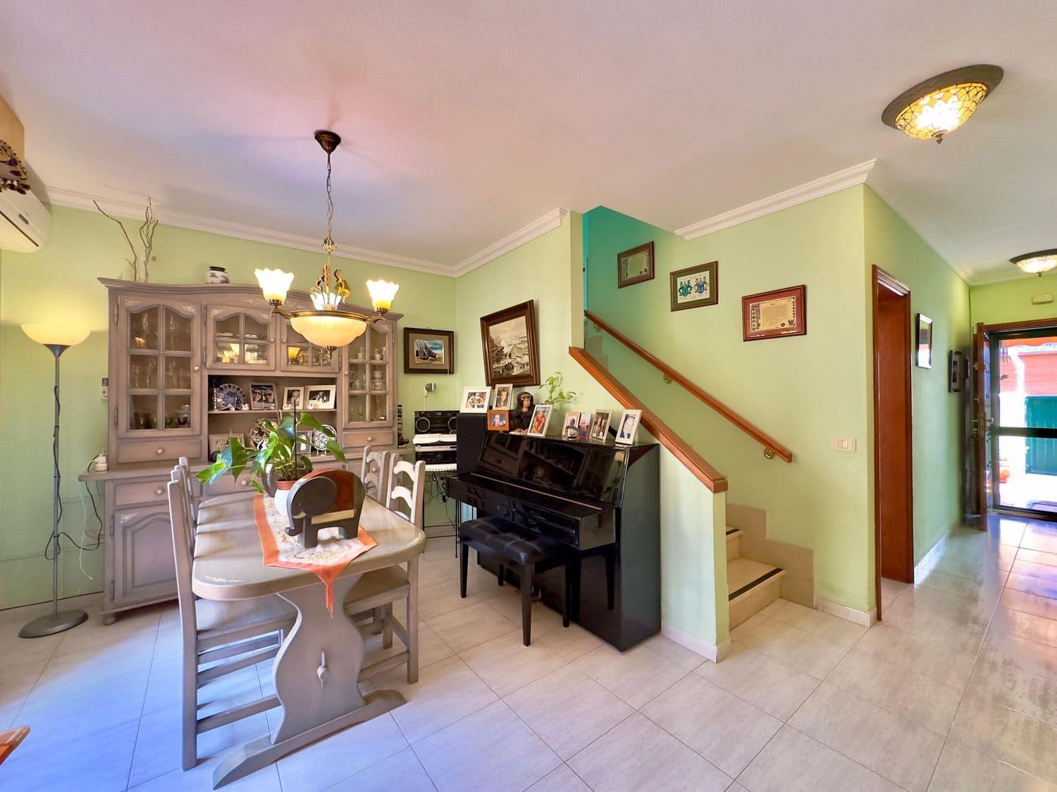 3 soveværelse Byhus til salg i Las Rosas (Las Galletas) med garage - € 399.900 (Ref: 9204167)