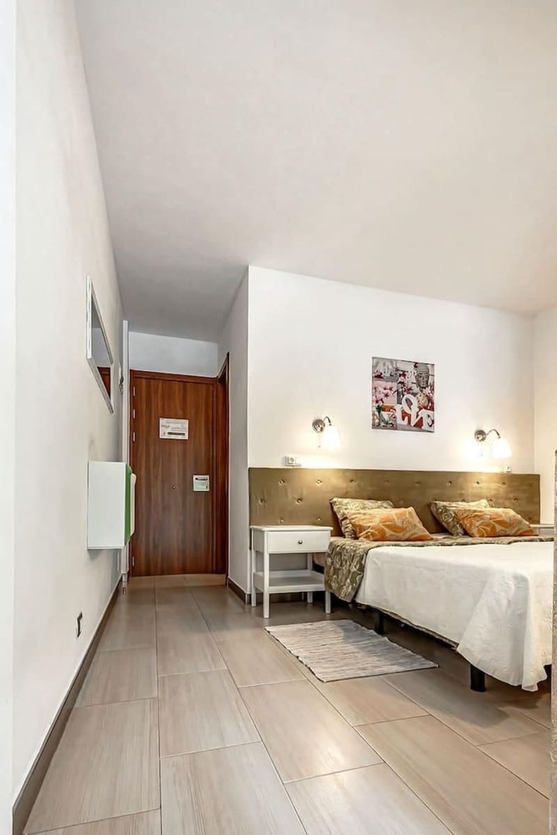 Appartement te koop in Playa de las Americas met zwembad - € 230.000 (Ref: 9204168)