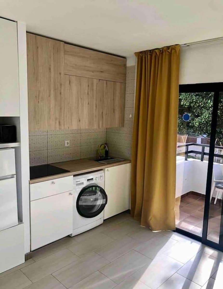 Appartement te koop in Playa de las Americas met zwembad - € 230.000 (Ref: 9204168)