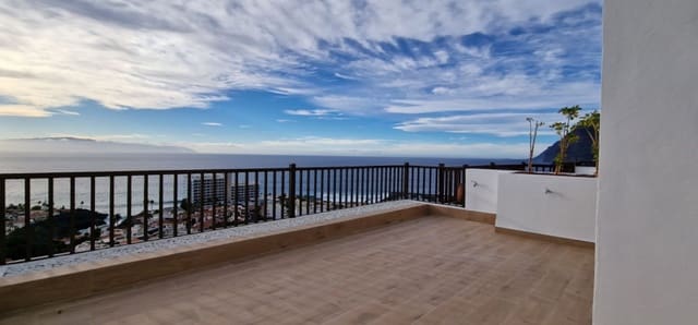2 slaapkamer Appartement te koop in Los Gigantes, Santiago del Teide met zwembad garage - € 575.000 (Ref: 9217168)