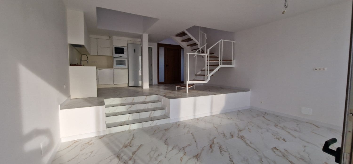 2 slaapkamer Appartement te koop in Los Gigantes met zwembad garage - € 575.000 (Ref: 9217168)