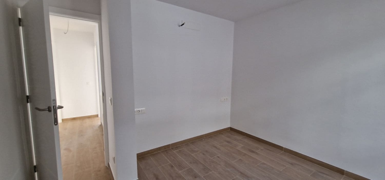 2 slaapkamer Appartement te koop in Los Gigantes met zwembad garage - € 575.000 (Ref: 9217168)