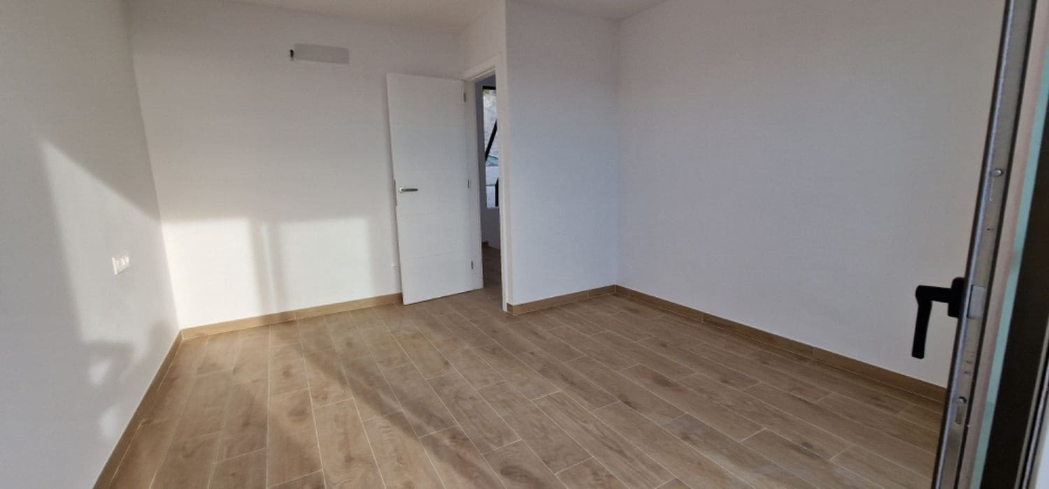 2 slaapkamer Appartement te koop in Los Gigantes met zwembad garage - € 575.000 (Ref: 9217168)