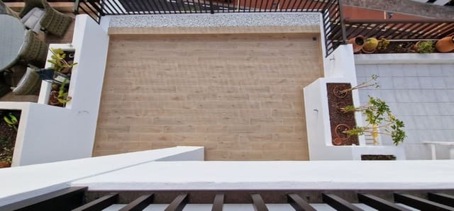 2 slaapkamer Appartement te koop in Los Gigantes, Santiago del Teide met zwembad garage - € 575.000 (Ref: 9217168)