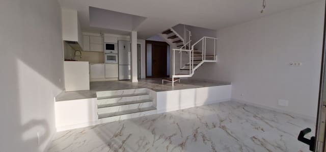 2 slaapkamer Appartement te koop in Los Gigantes, Santiago del Teide met zwembad garage - € 575.000 (Ref: 9217168)