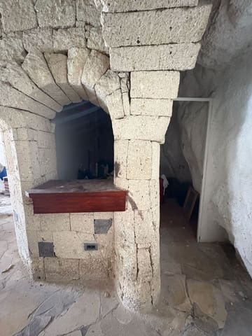 Kaupallinen myytävänä paikassa San Miguel de Abona - 110 000 € (Ref: 9235919)