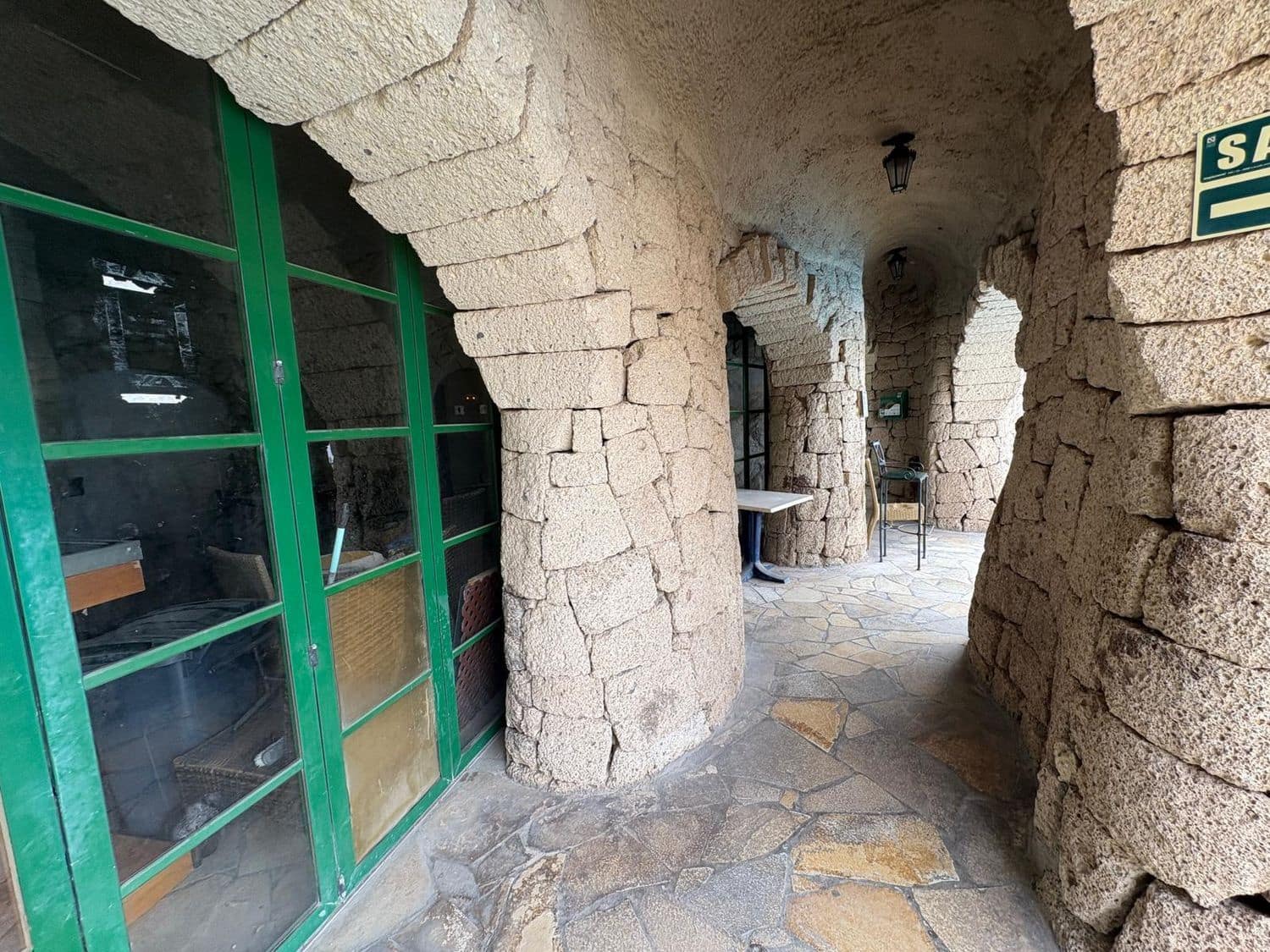 Comercial para venda em San Miguel de Abona - 110 000 € (Ref: 9235919)