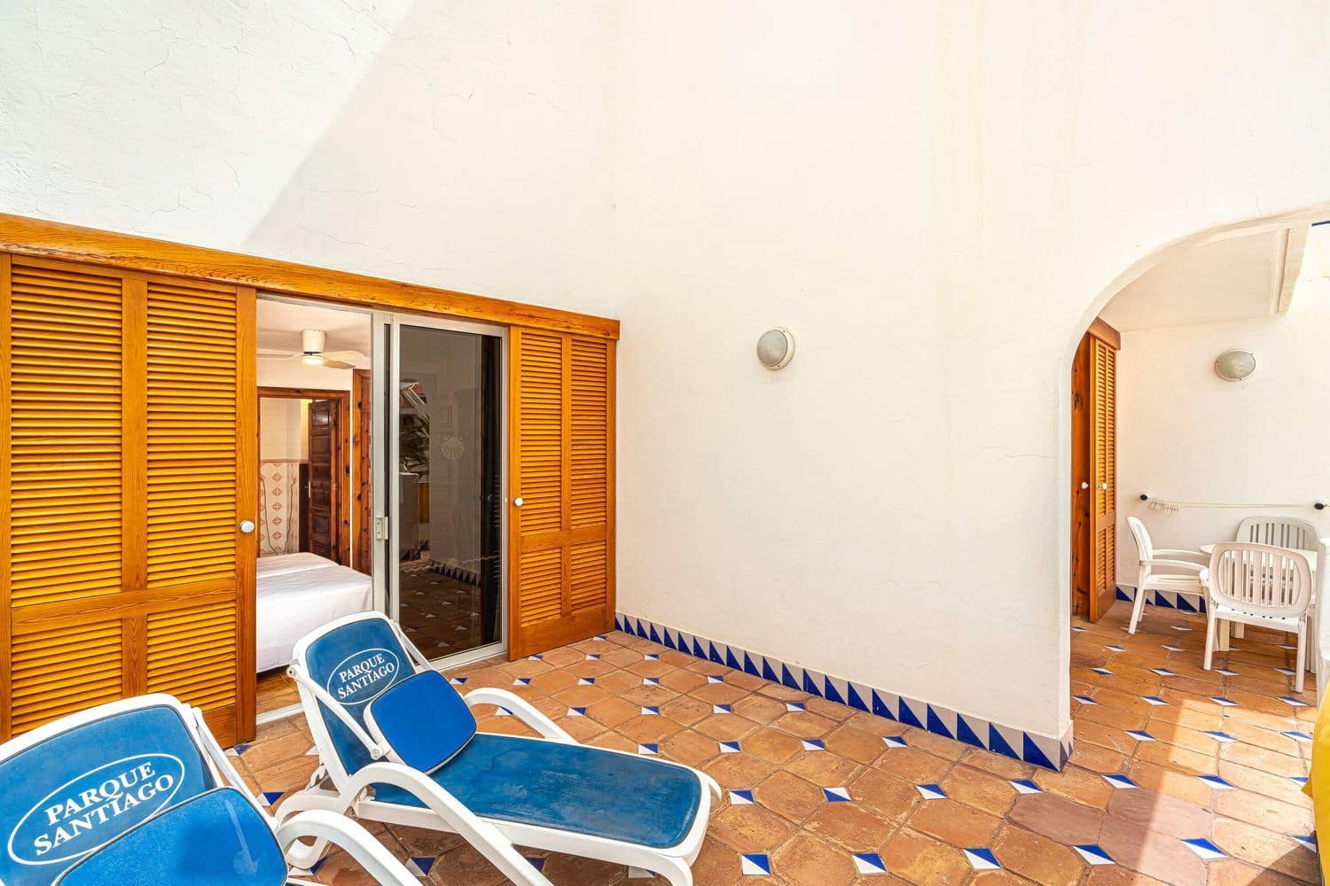 1 sypialnia Apartament na sprzedaż w Playa de las Americas z garażem - 425 000 € (Ref: 9246345)