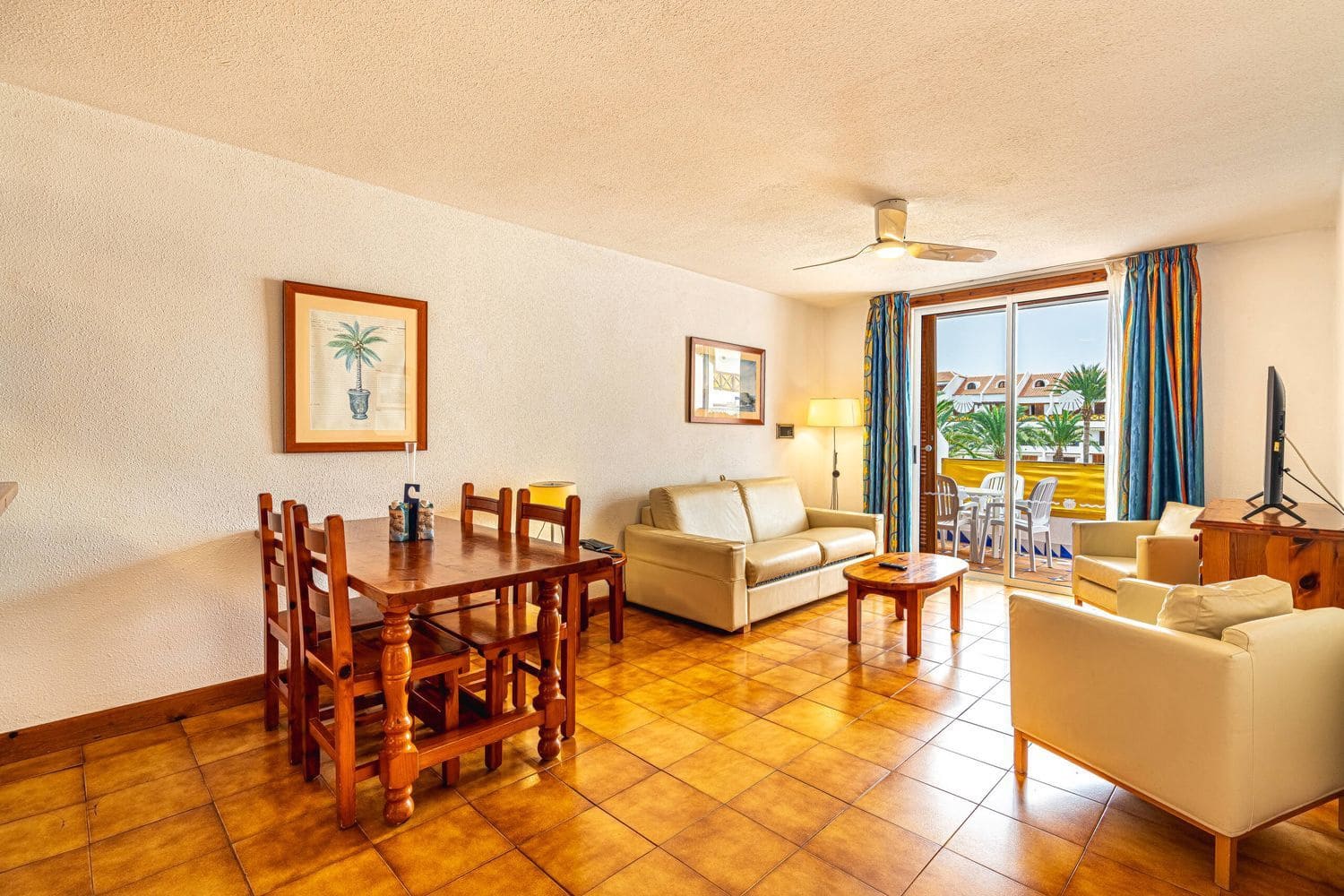 1 sypialnia Apartament na sprzedaż w Playa de las Americas z garażem - 425 000 € (Ref: 9246345)