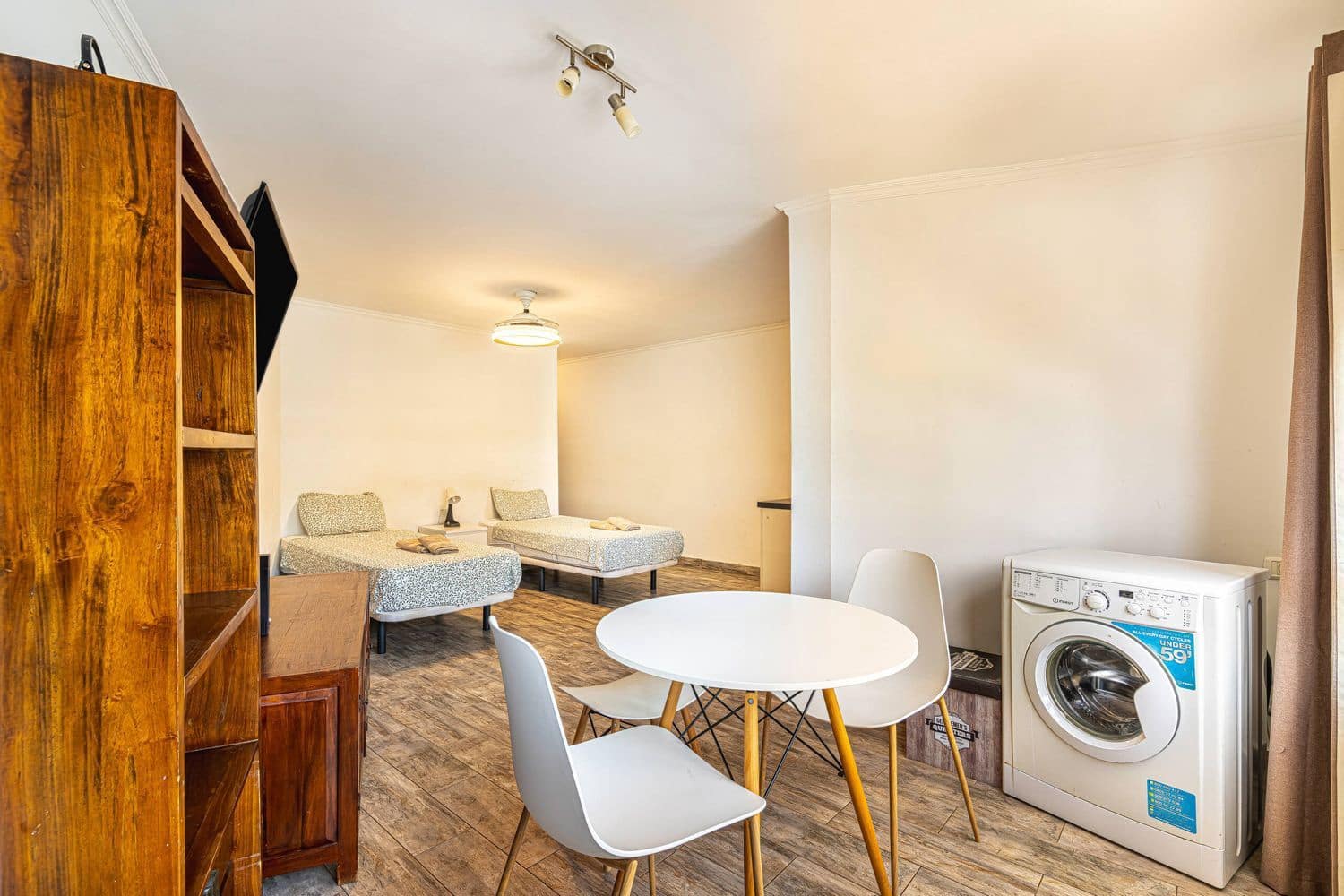 Apartment for sale in Playa de las Americas with garage - € 285,000 (Ref: 9275661)