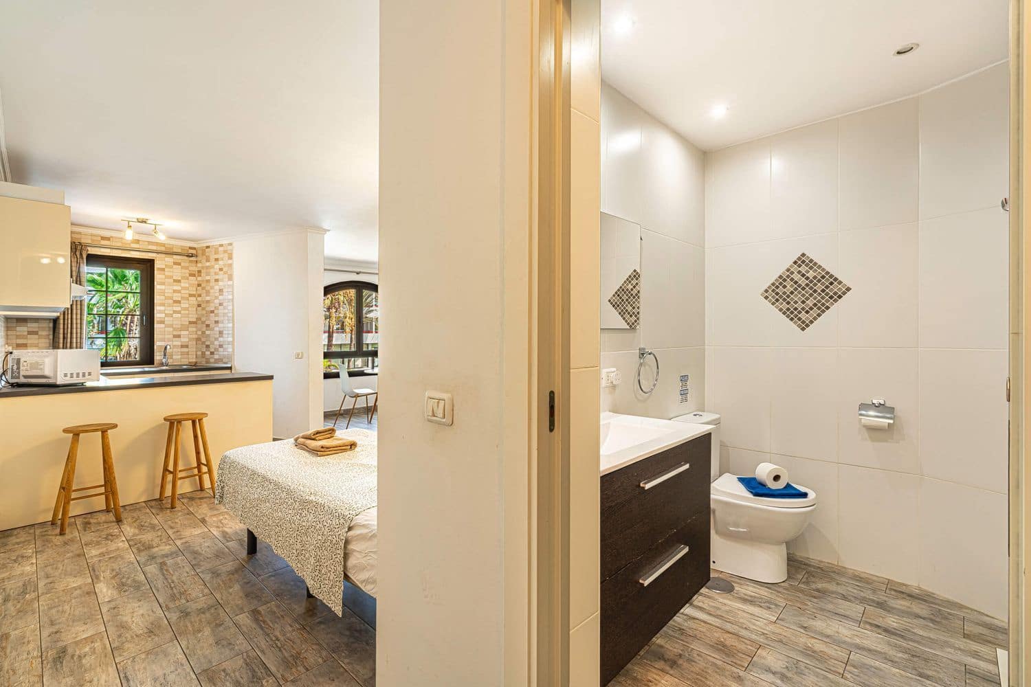 Apartment for sale in Playa de las Americas with garage - € 285,000 (Ref: 9275661)