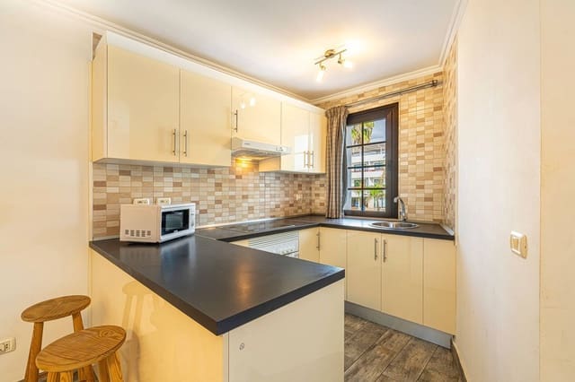 Lejlighed til salg i Playa de las Americas, Arona med garage - € 285.000 (Ref: 9275661)