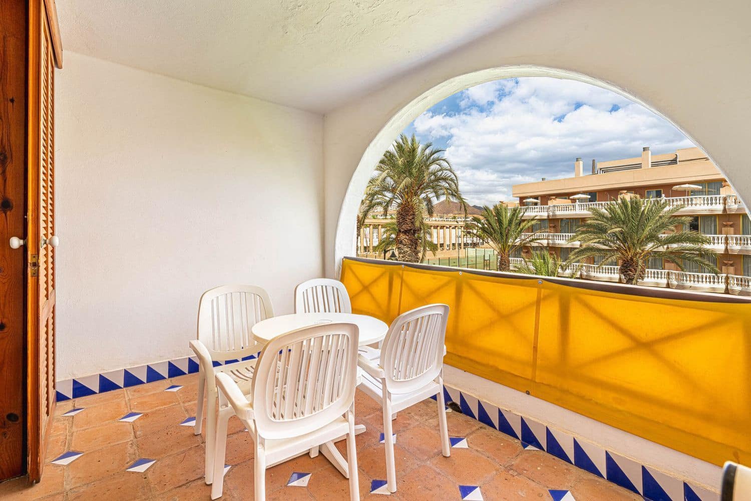 1 bedroom Apartment for sale in Playa de las Americas with garage - € 450,000 (Ref: 9294707)