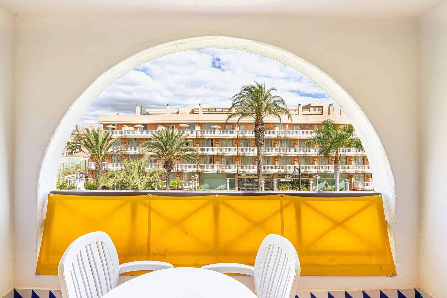 1 bedroom Apartment for sale in Playa de las Americas with garage - € 450,000 (Ref: 9294707)