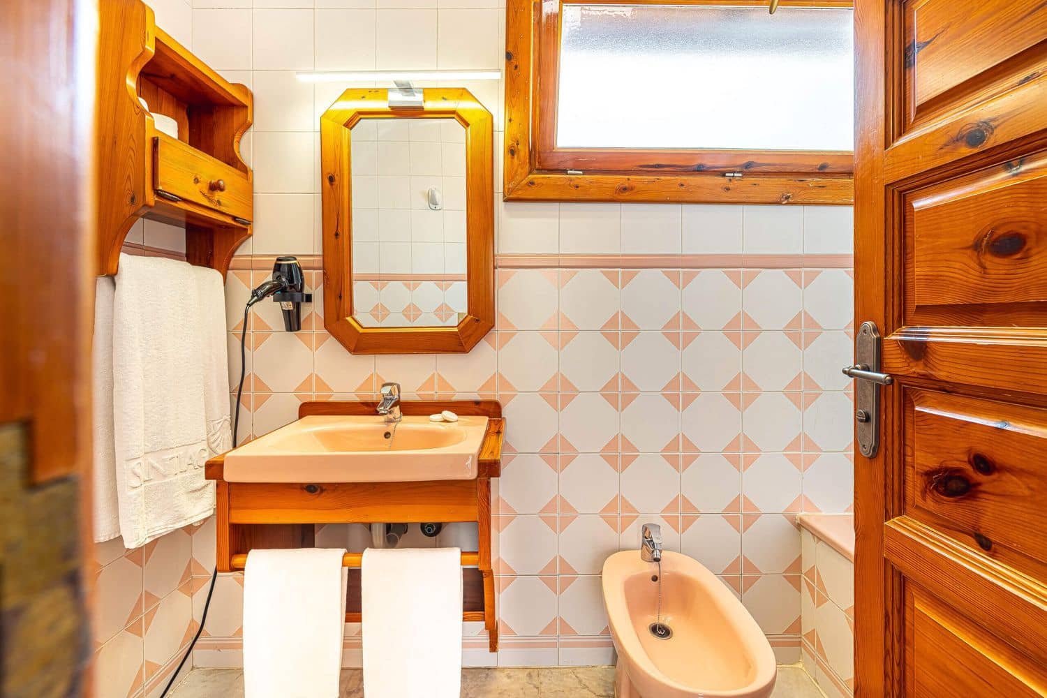 1 bedroom Apartment for sale in Playa de las Americas with garage - € 450,000 (Ref: 9294707)