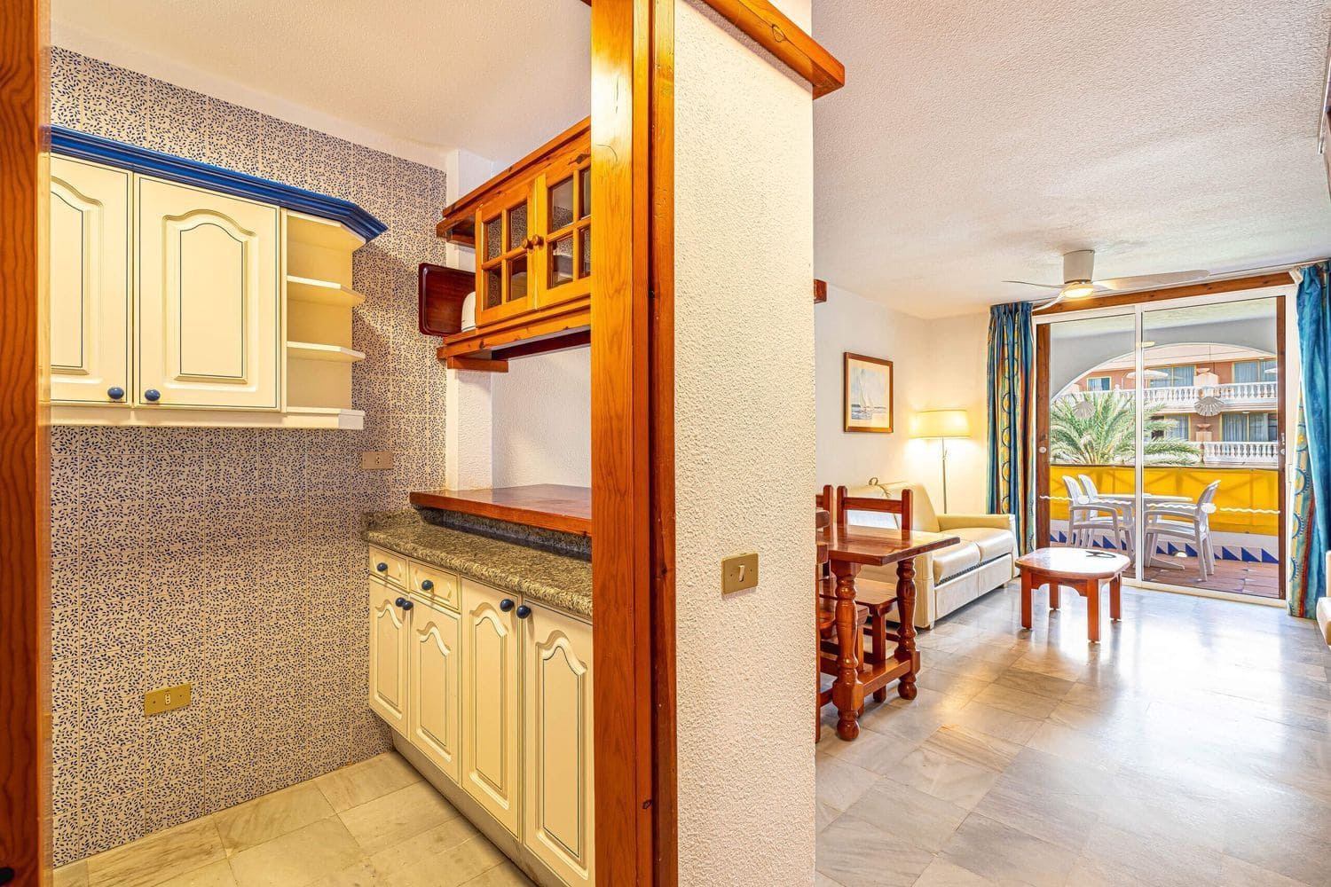 1 bedroom Apartment for sale in Playa de las Americas with garage - € 450,000 (Ref: 9294707)