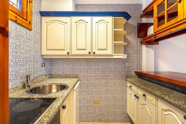 1 sovrum Lägenhet till salu i Playa de las Americas, Arona med garage - 450 000 € (Ref: 9294707)