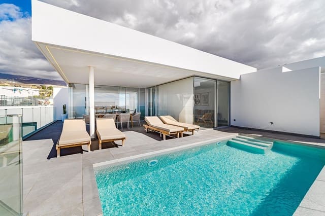 3 bedroom Villa for sale in Callao Salvaje, Adeje with pool garage - € 1,595,000 (Ref: 9371238)