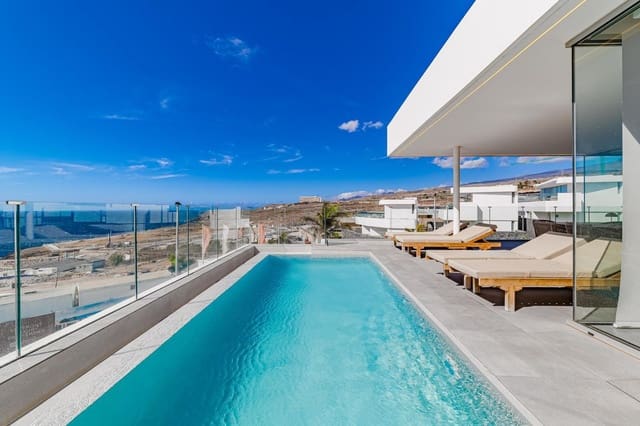 3 bedroom Villa for sale in Callao Salvaje, Adeje with pool garage - € 1,595,000 (Ref: 9371238)