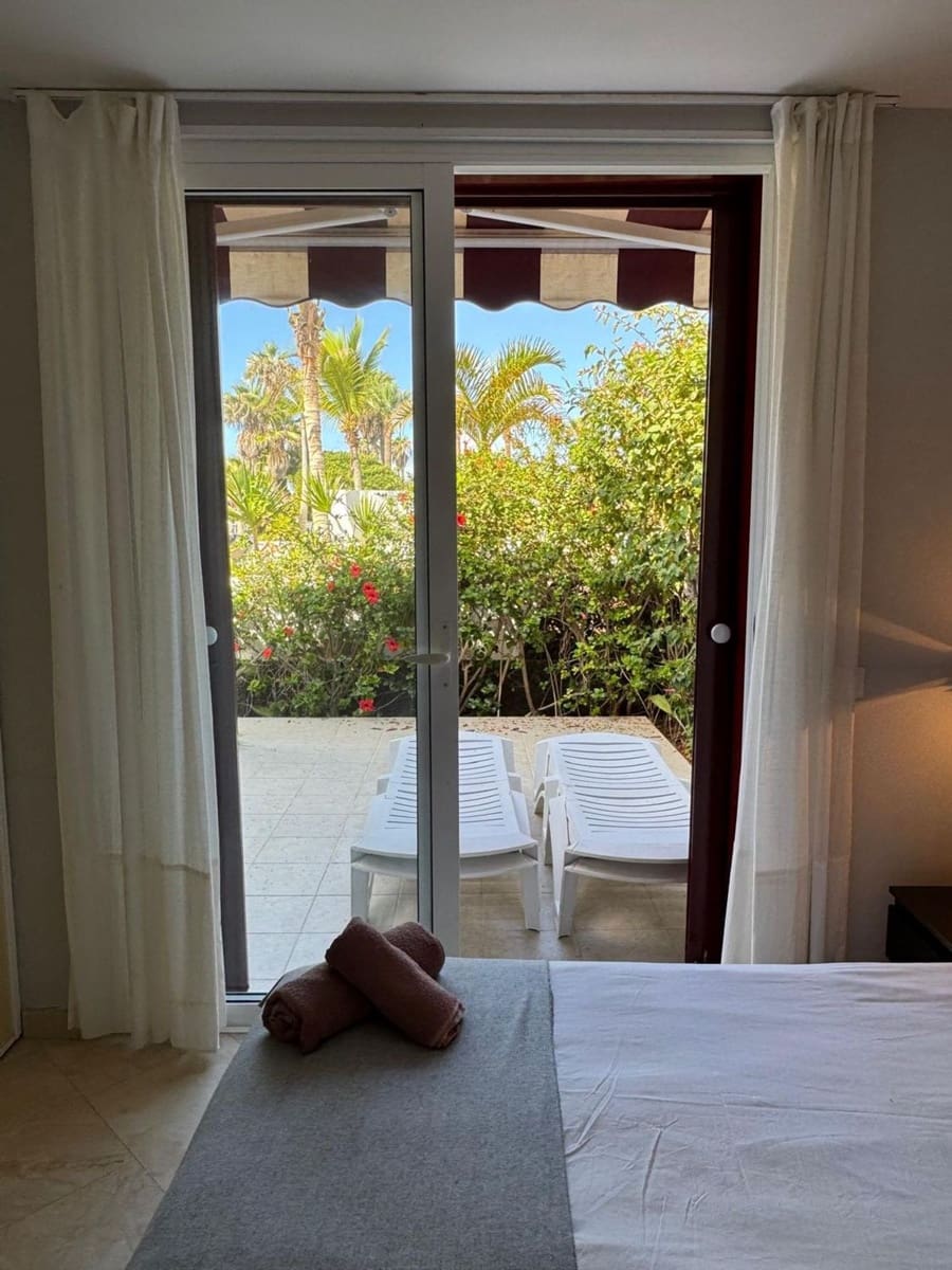 2 makuuhuone Huoneisto myytävänä paikassa Playa de las Americas mukana 
autotalli - 690 000 € (Ref: 9374675)