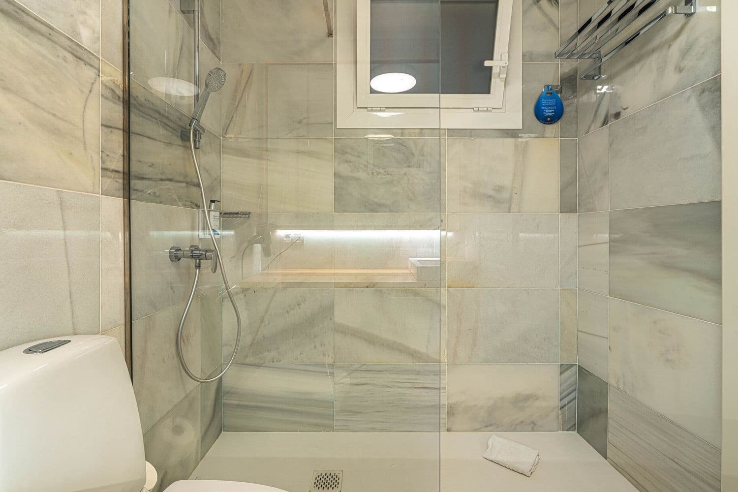 Apartment for sale in Playa de las Americas with pool garage - € 430,000 (Ref: 9406262)