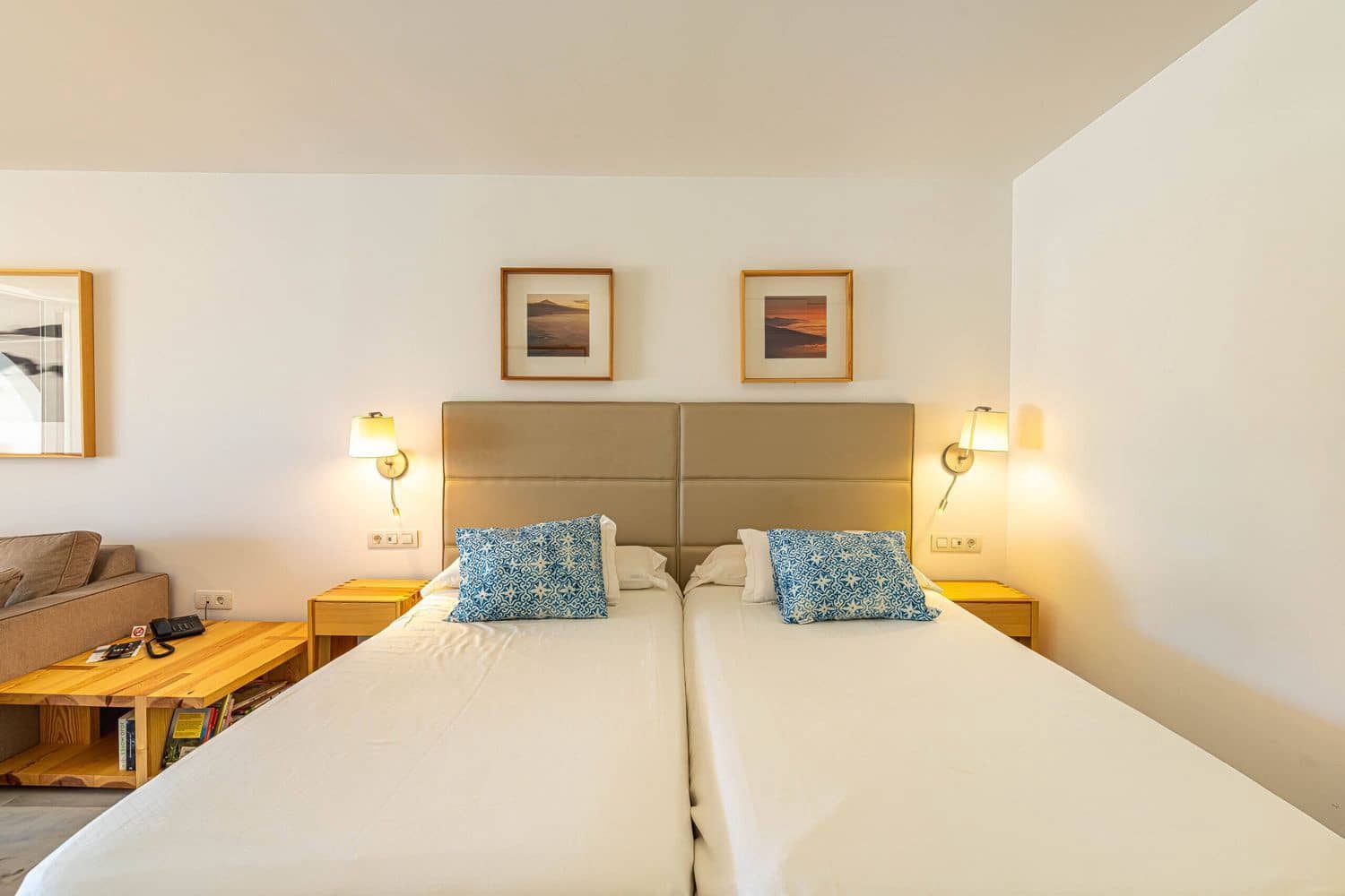 Apartment for sale in Playa de las Americas with pool garage - € 430,000 (Ref: 9406262)