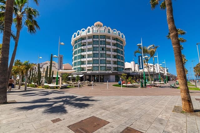 Lejlighed til salg i Playa de las Americas, Arona med swimmingpool garage - € 430.000 (Ref: 9406262)