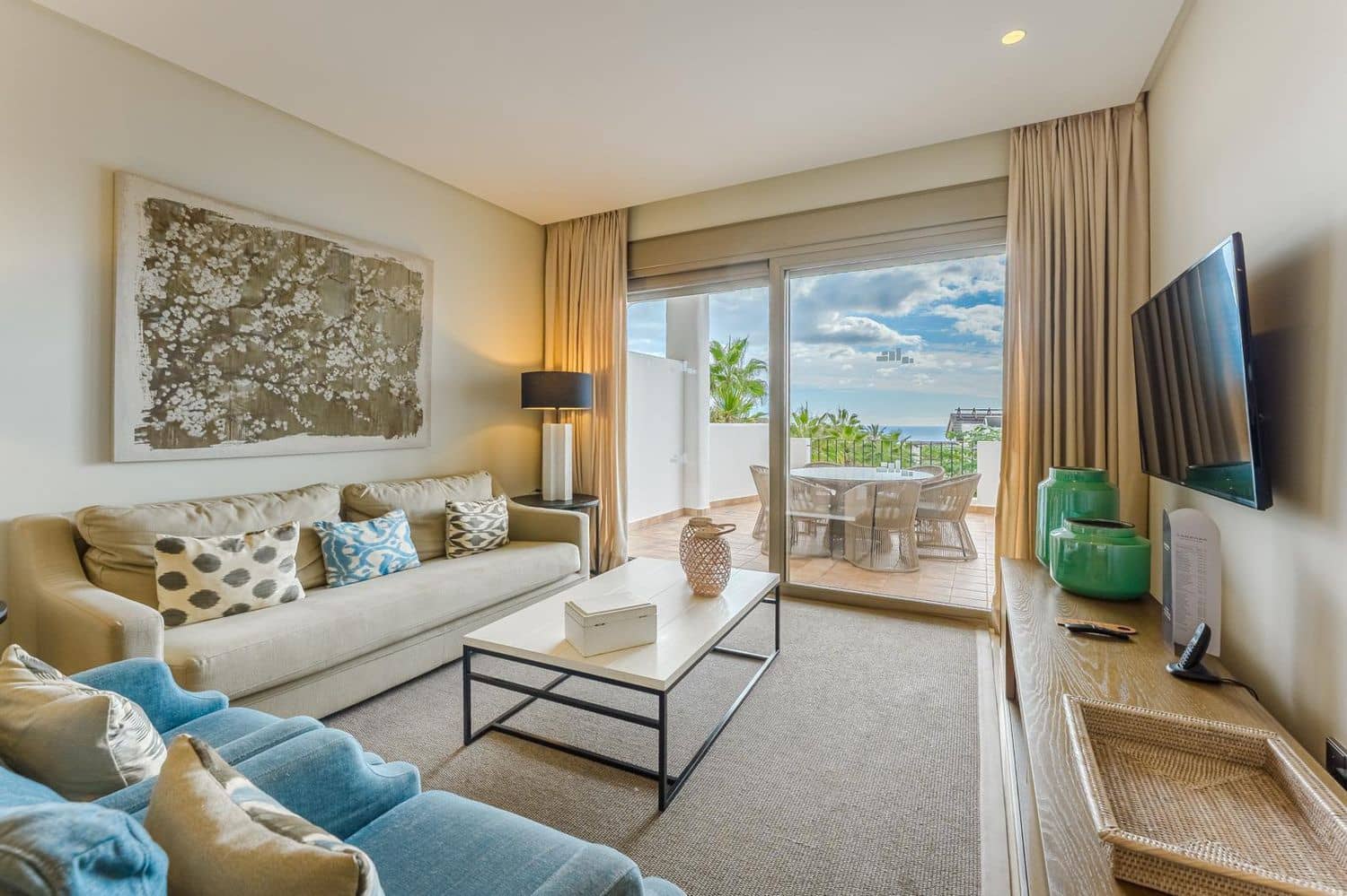 2 bedroom Apartment for sale in Guia de Isora with pool garage - € 720,000 (Ref: 9439508)