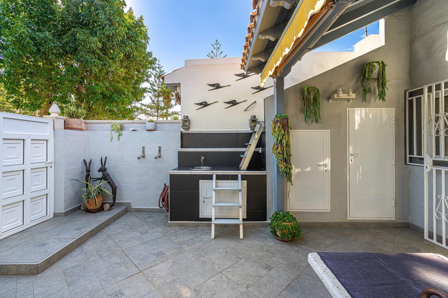 Apartment for sale in Arona with pool garage - € 165,000 (Ref: 9439509)