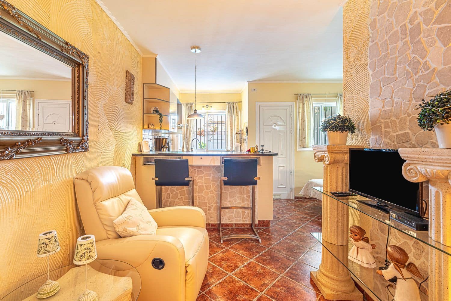 Apartment for sale in Arona with pool garage - € 165,000 (Ref: 9439509)