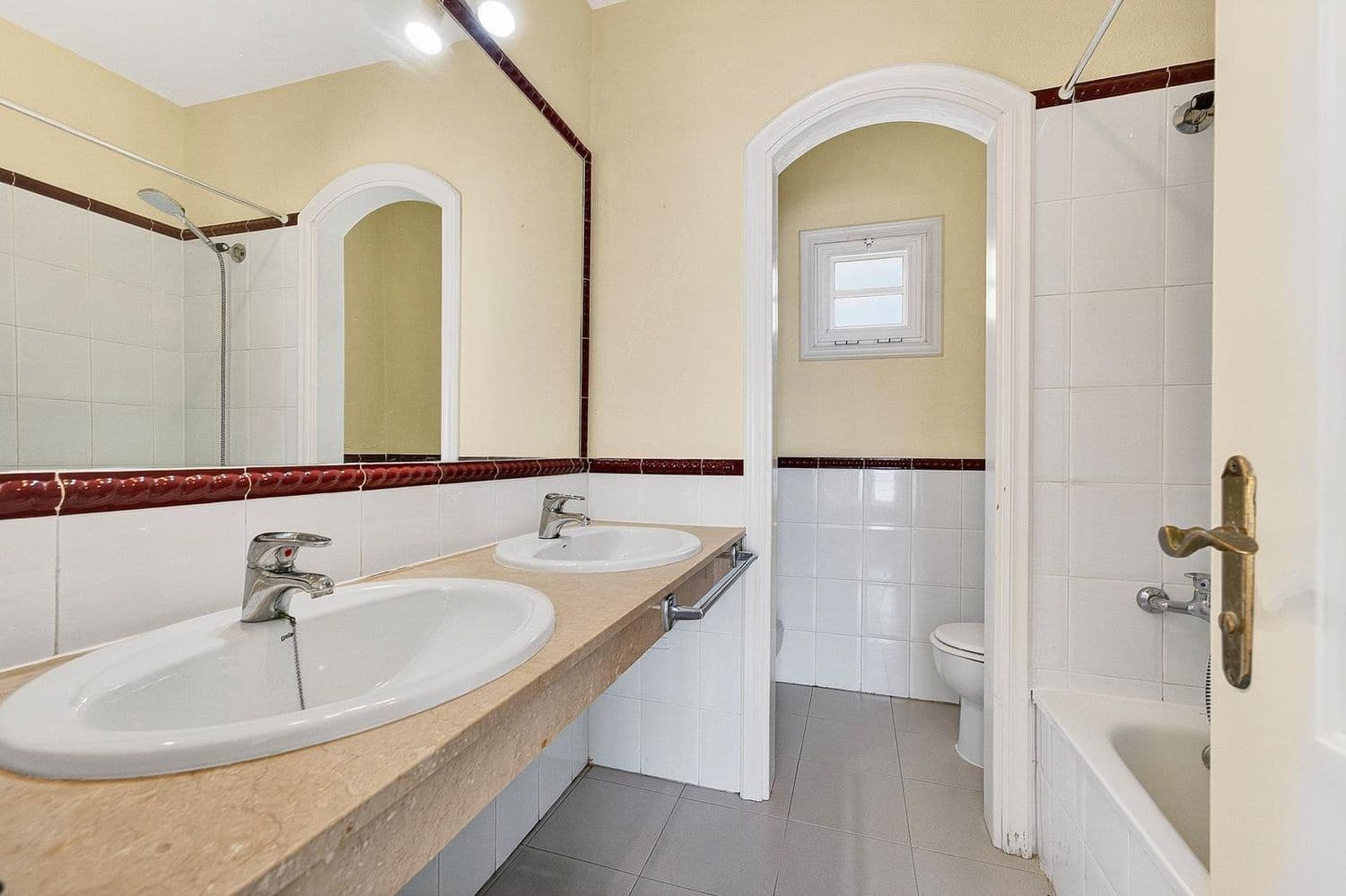 3 slaapkamer Huis te koop in Costa Adeje met zwembad garage - € 659.000 (Ref: 9518260)