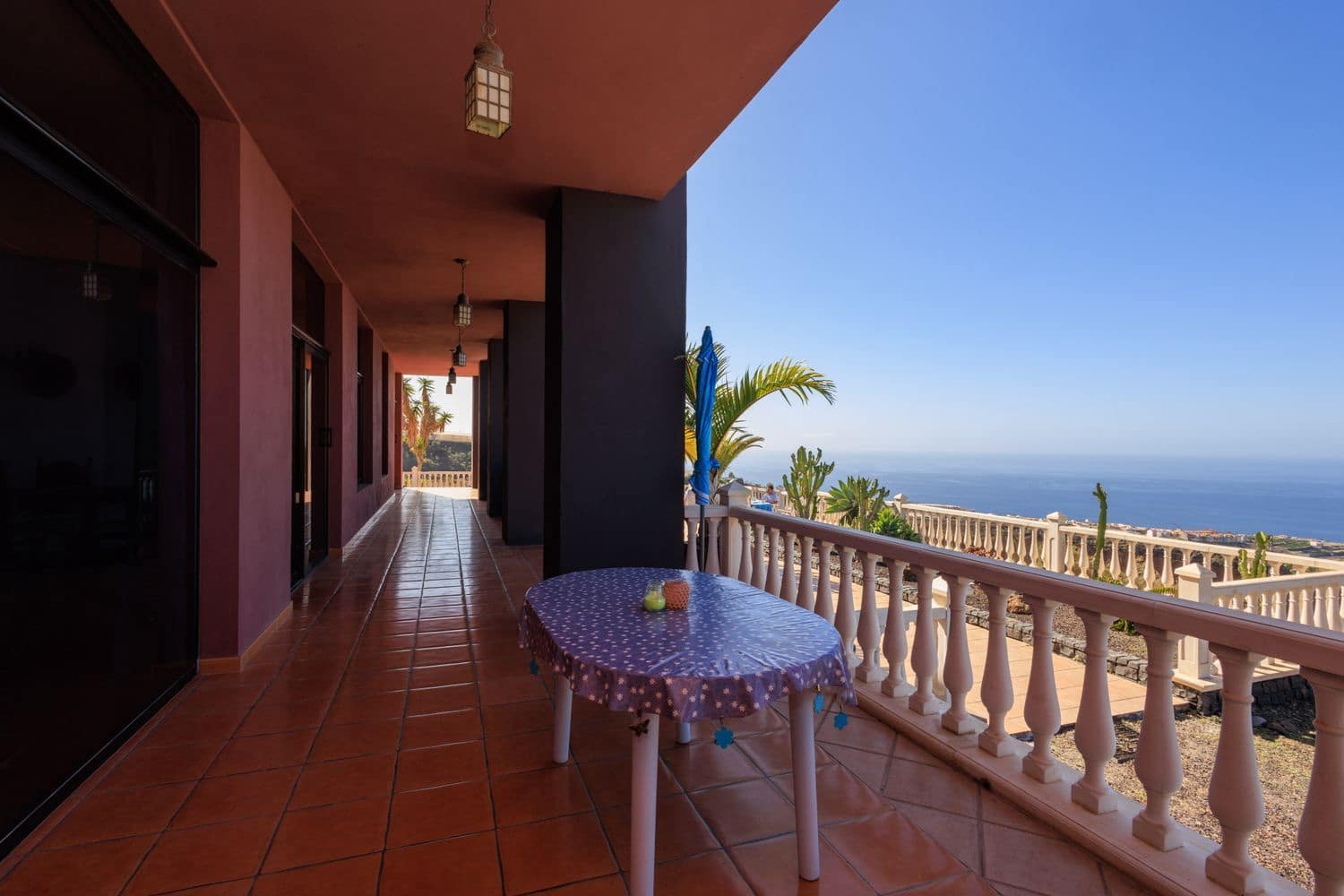 4 bedroom Finca/Country House for sale in Guia de Isora with garage - € 720,000 (Ref: 9535411)