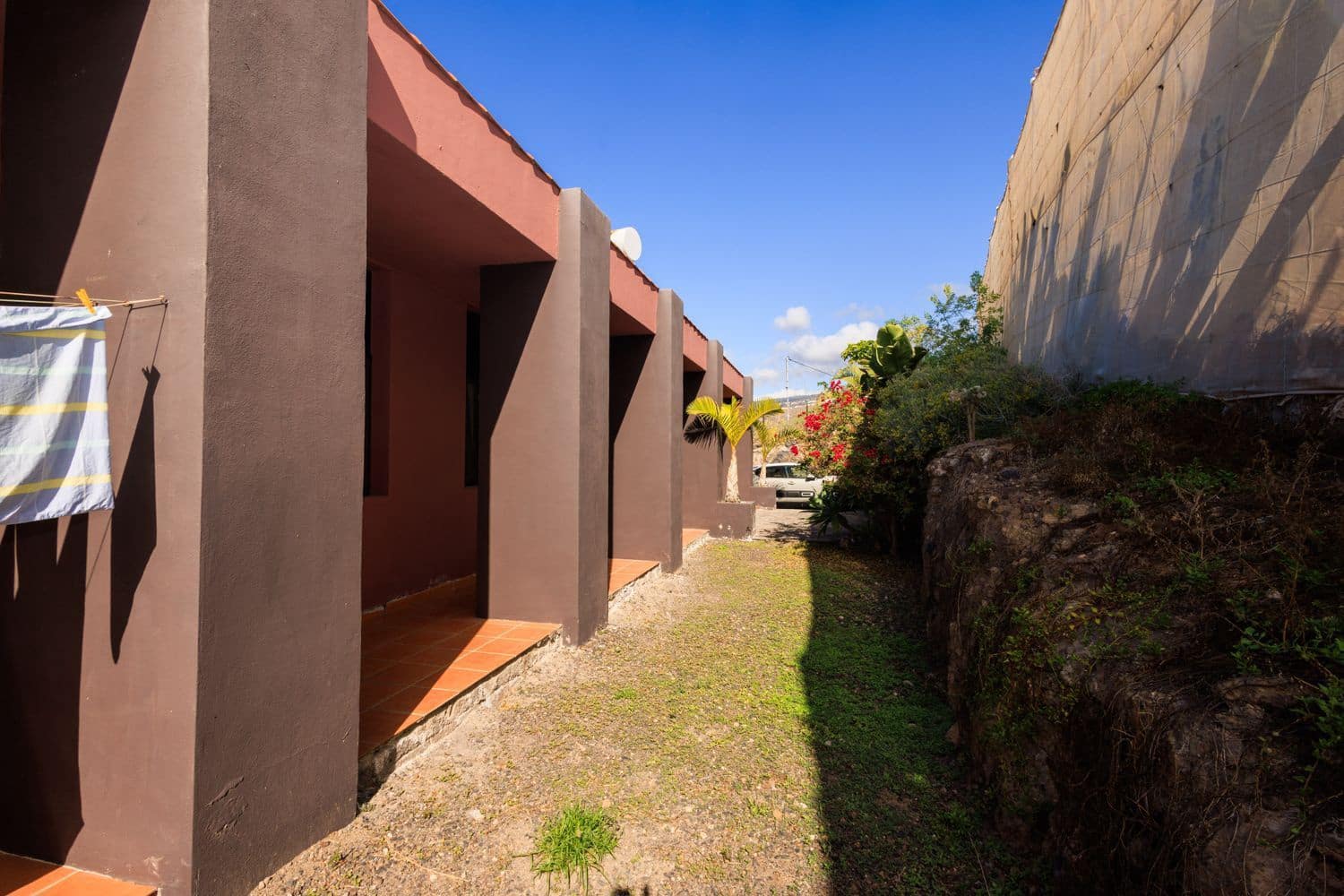 4 bedroom Finca/Country House for sale in Guia de Isora with garage - € 720,000 (Ref: 9535411)