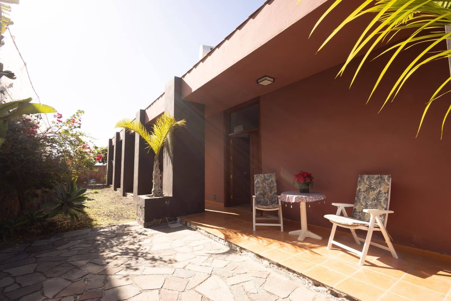 4 bedroom Finca/Country House for sale in Guia de Isora with garage - € 720,000 (Ref: 9535411)