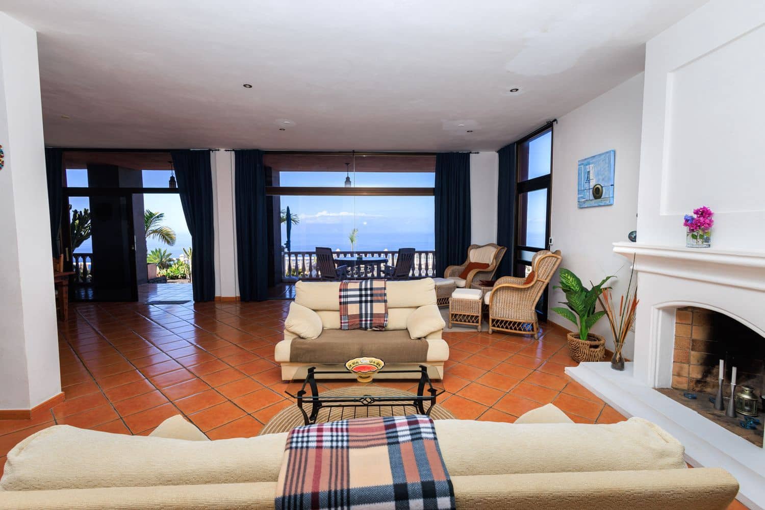 4 bedroom Finca/Country House for sale in Guia de Isora with garage - € 720,000 (Ref: 9535411)