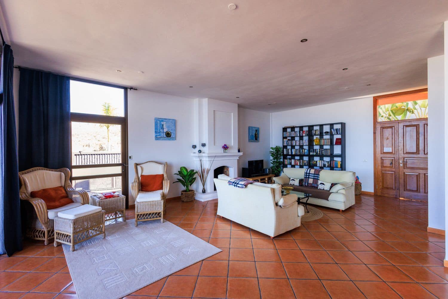 4 bedroom Finca/Country House for sale in Guia de Isora with garage - € 720,000 (Ref: 9535411)