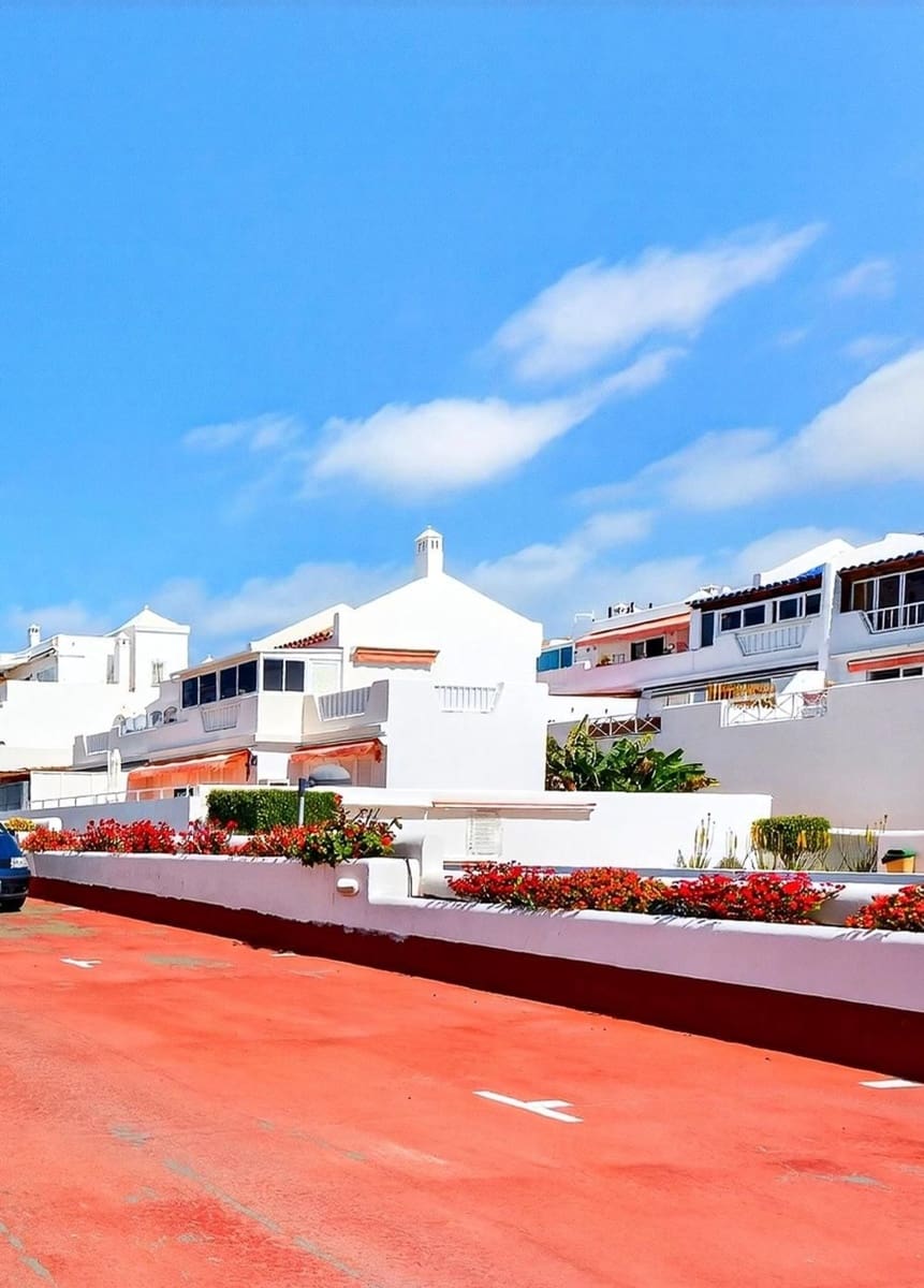 2 bedroom Apartment for sale in Playa Paraiso with pool garage - € 475,000 (Ref: 9726361)