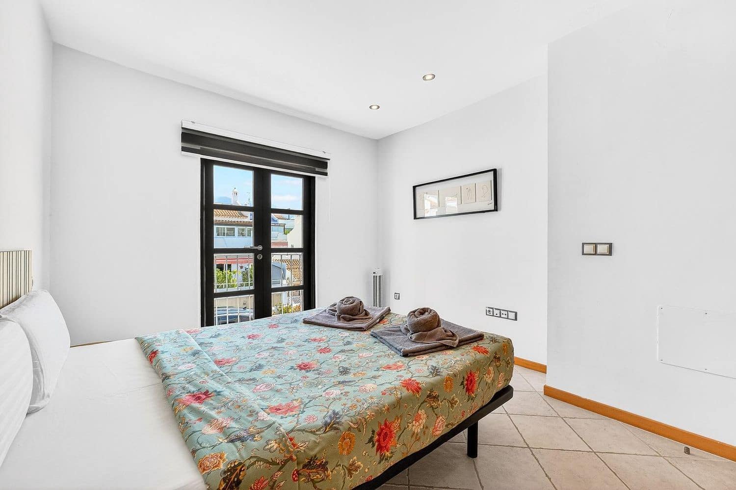 2 bedroom Apartment for sale in Playa Paraiso with pool garage - € 475,000 (Ref: 9726361)