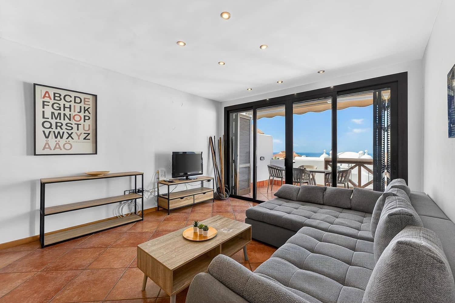 2 bedroom Apartment for sale in Playa Paraiso with pool garage - € 475,000 (Ref: 9726361)