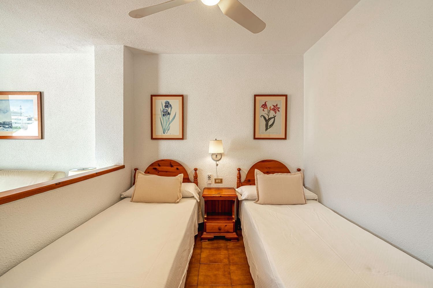 Leilighet til salgs i Playa de las Americas med svømmebasseng garasje - € 305 000 (Ref: 9780003)