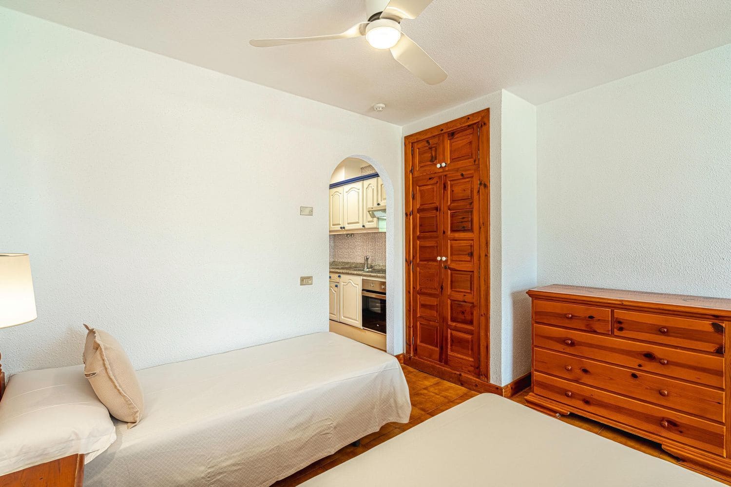 Leilighet til salgs i Playa de las Americas med svømmebasseng garasje - € 305 000 (Ref: 9780003)