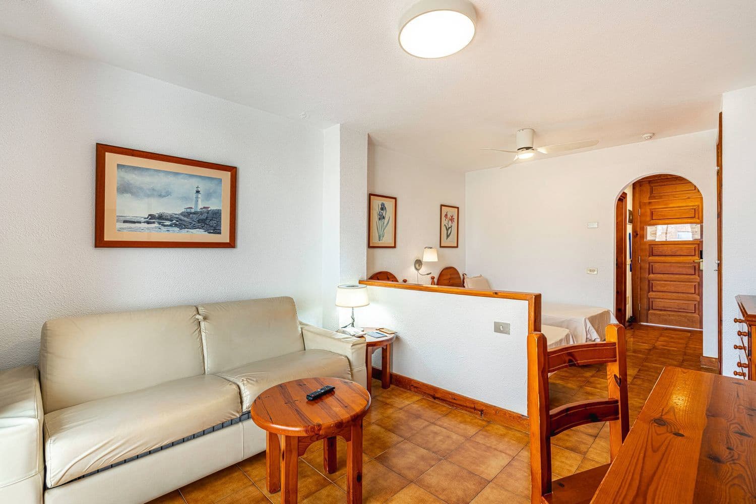 Leilighet til salgs i Playa de las Americas med svømmebasseng garasje - € 305 000 (Ref: 9780003)