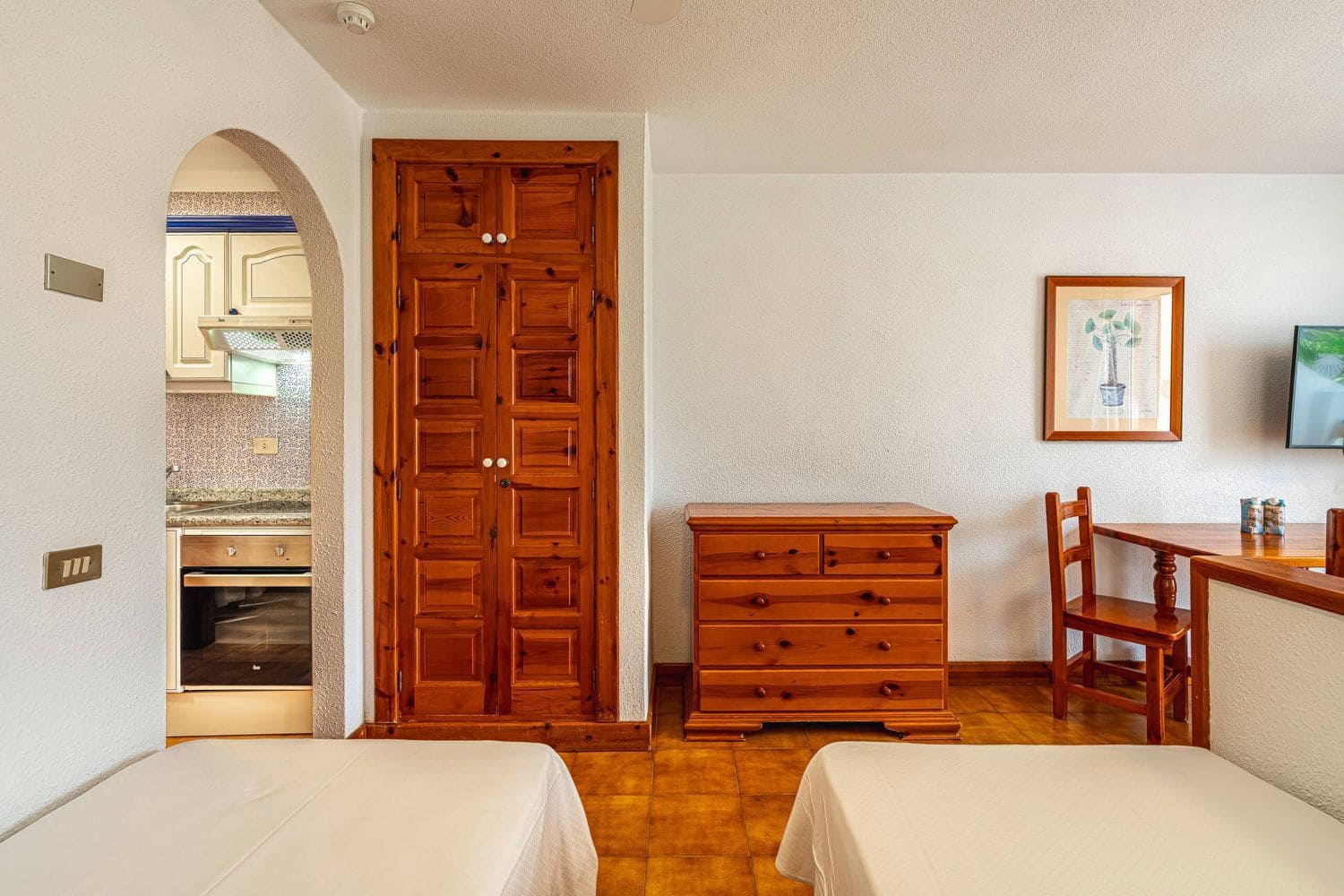 Leilighet til salgs i Playa de las Americas med svømmebasseng garasje - € 305 000 (Ref: 9780003)