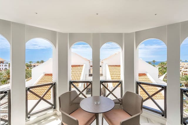 Apartment zu verkaufen in Playa de las Americas, Arona mit Garage - 380.000 € (Ref: 9816821)