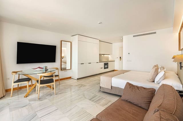 Apartment zu verkaufen in Playa de las Americas, Arona mit Garage - 380.000 € (Ref: 9816821)
