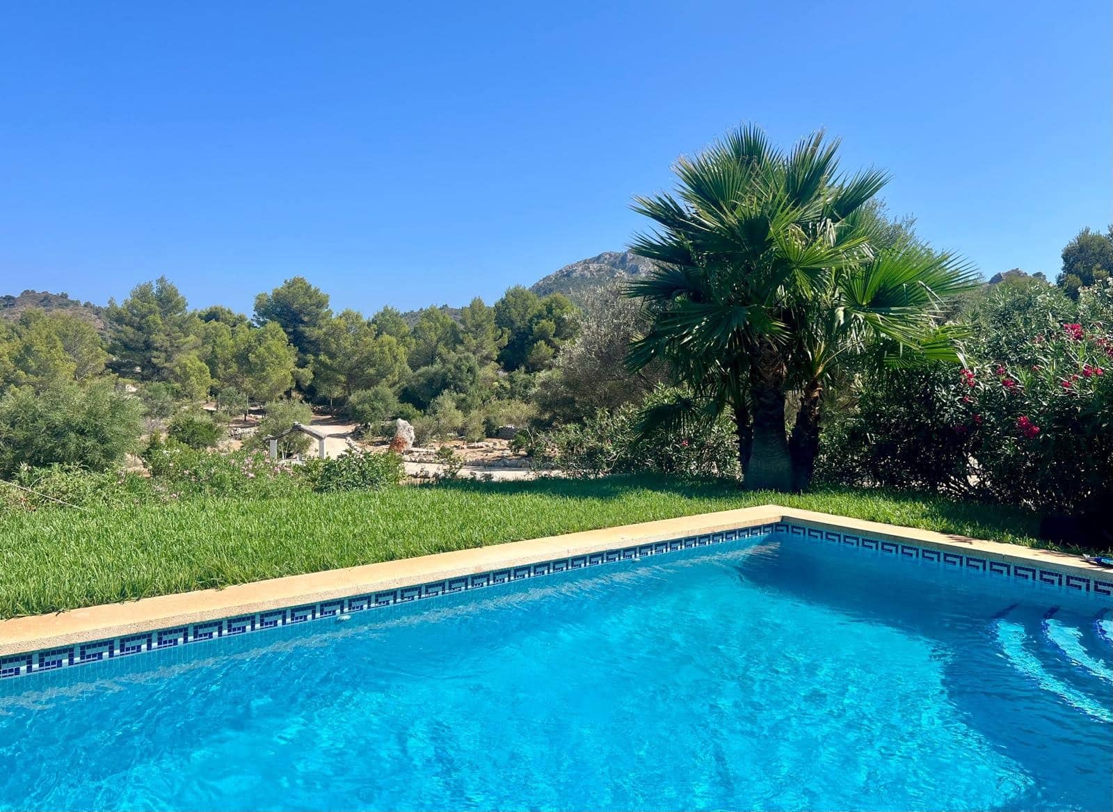 5 sovrum Finca/Hus på landet till salu i Capdepera med pool garage - 2 100 000 € (Ref: 10091634)