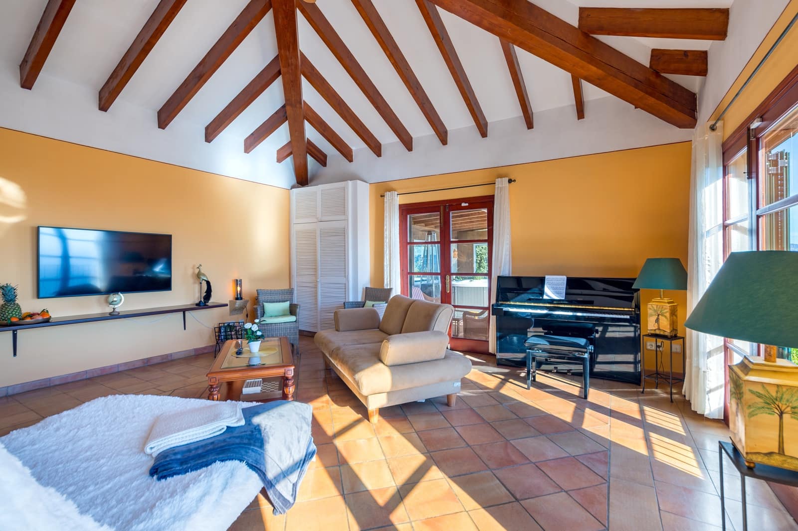 4 bedroom Villa for sale in Esporles with pool - € 2,200,000 (Ref: 8838679)