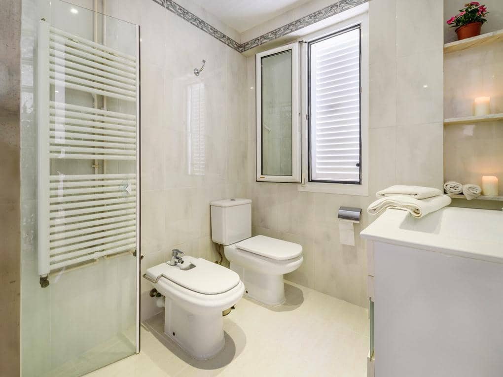 8 sypialnia Dom na sprzedaż w Pollensa / Pollenca z basenem garażem - 1 975 000 € (Ref: 9927995)